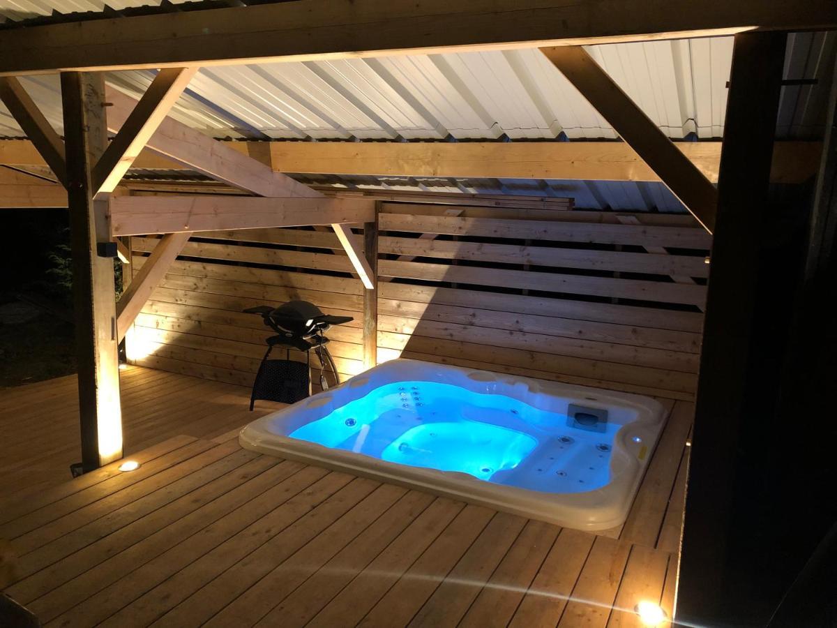 Chalet Du Fayard - Jacuzzi Avec Vue Et Detente En Pleine Nature Belfahy 外观 照片